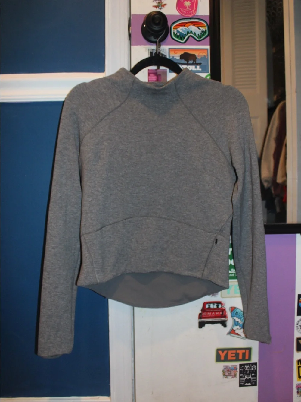 Lululemon Hill and Valley Mock Neck Pullover - Heathered Slate Gray - Size 6